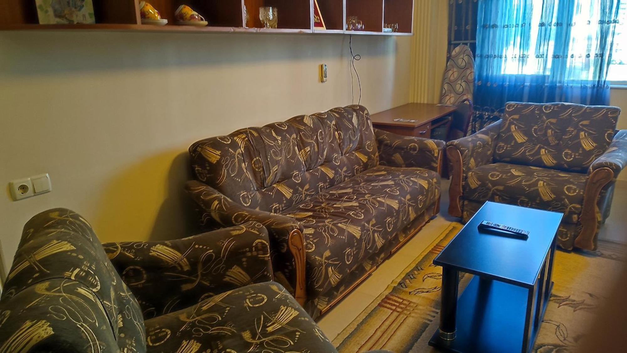 Gigi Apartments 巴统 外观 照片